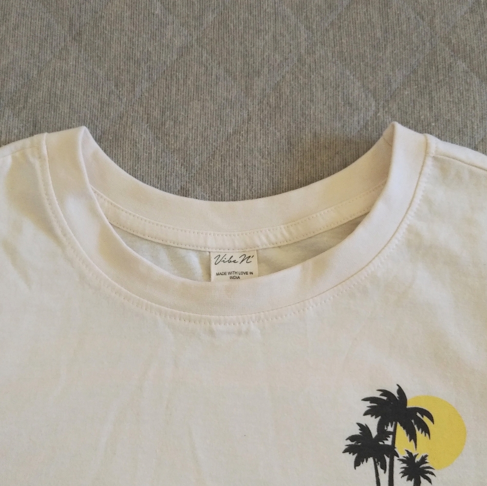 Vibe N' "Always Make Your Own Waves"🌊 Tee - Picture 5 of 12